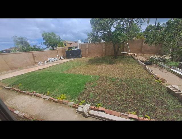 3 BEDROOM HOUSE FOR SALE IN OVERPORT